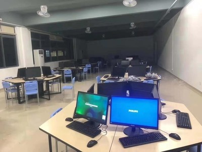 飞利浦显示器 以卓越显示技术，赋能教育信息化新时代